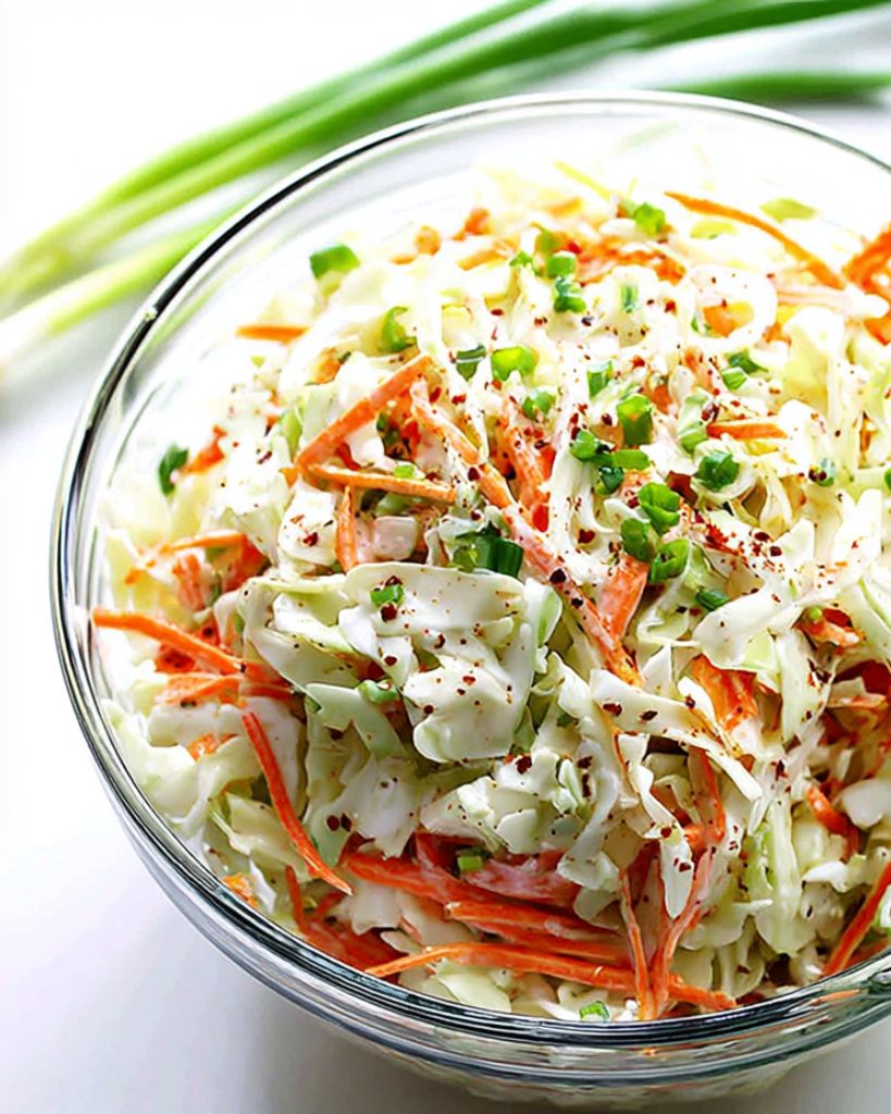 Greek Yogurt Coleslaw 1 Design sans titre 2025 08 03T231943.274