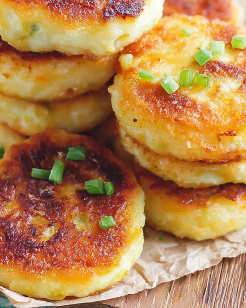 Cheesy Mashed Potato Cakes 2 Design sans titre 2025 09 23T211510.680