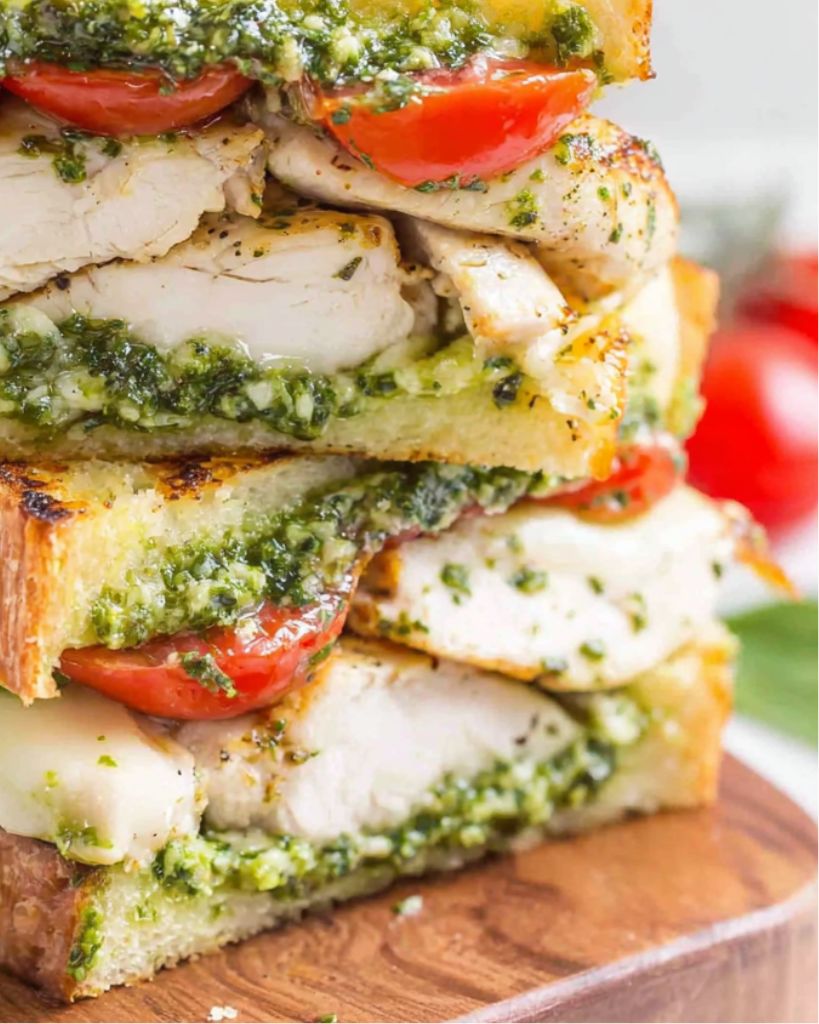Chicken Pesto Sandwich 2 Design sans titre 2025 10 04T225303.217