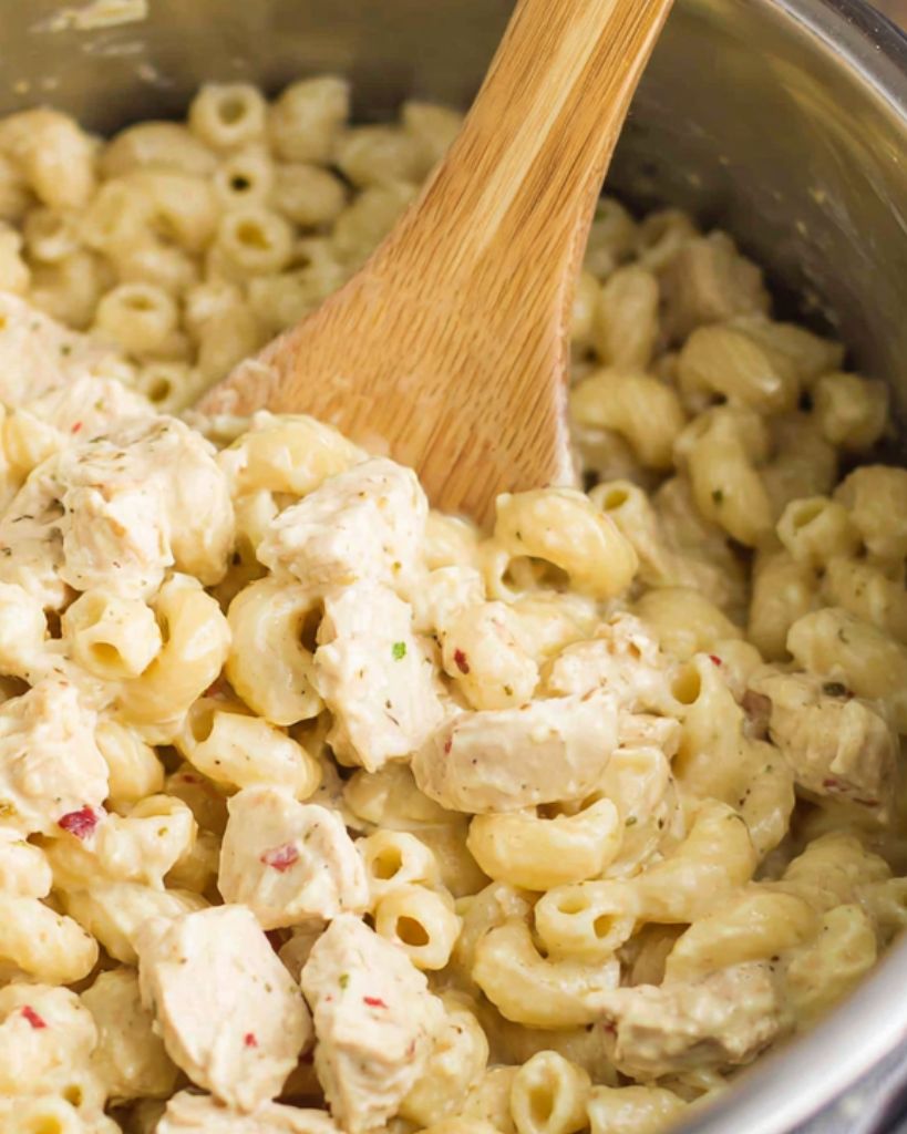 Instant Pot Chicken Mac and Cheese 2 Design sans titre 2025 10 24T001210.321