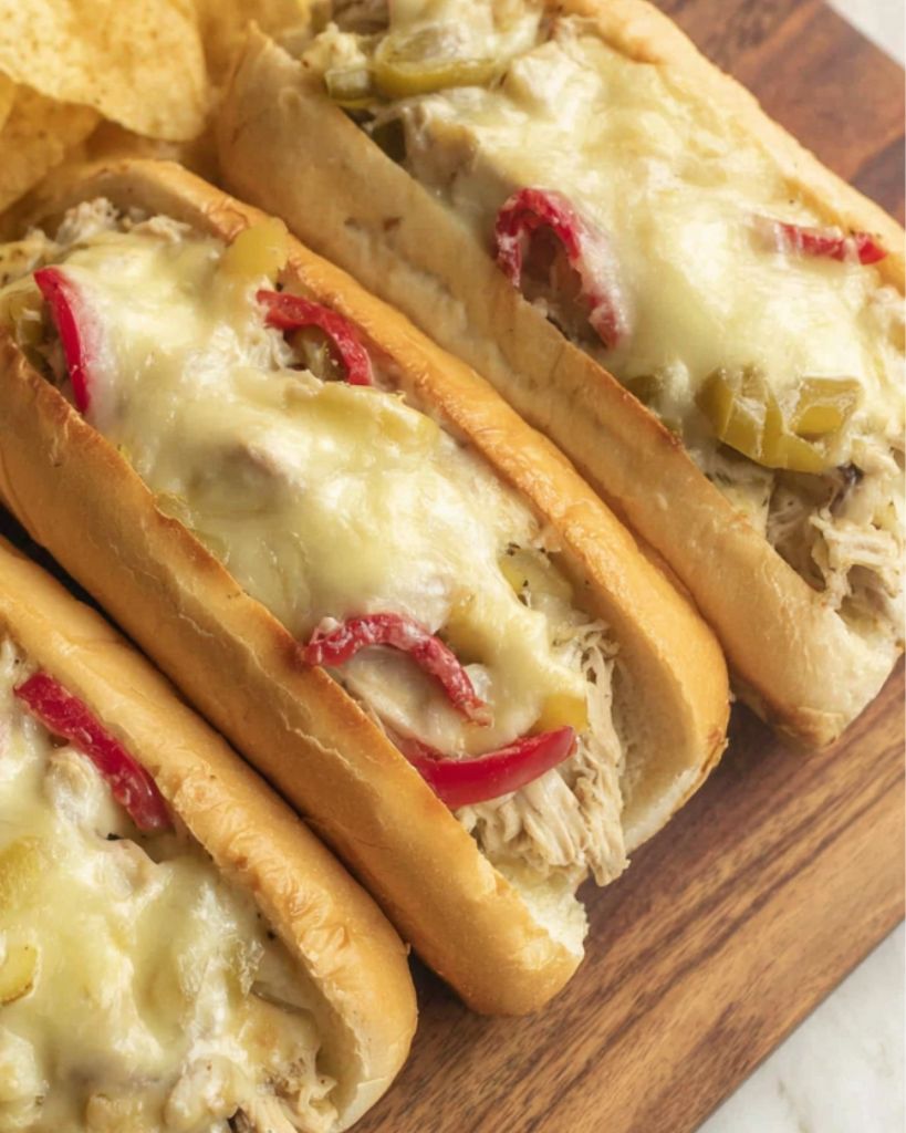 Crock-Pot Chicken Philly Cheesesteak Sandwiches 2 Design sans titre 2025 12 07T225834.279