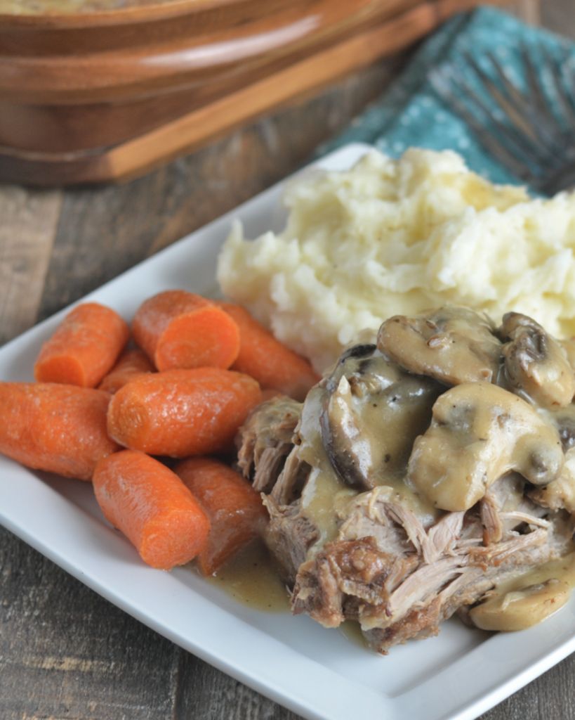 Crock-Pot Pork Sirloin Tip Roast with Creamy Mushroom Gravy 1 Design sans titre 2025 12 10T212444.229