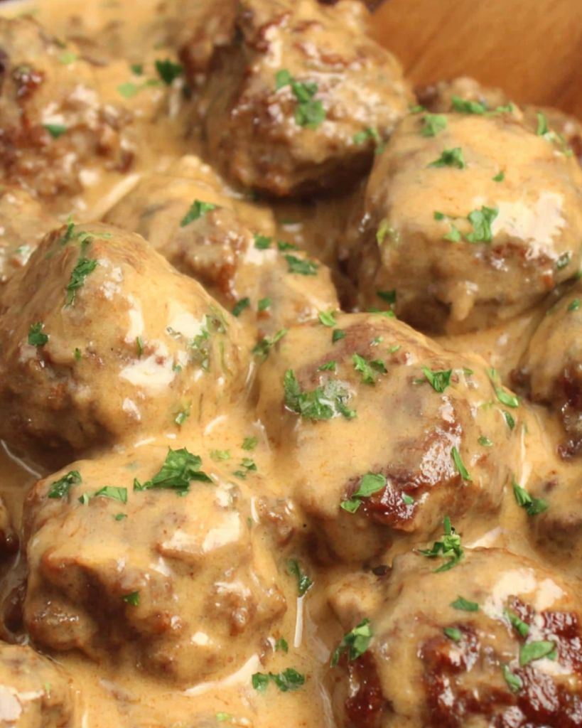 Crock Pot Swedish Meatballs 2 Design sans titre 2026 04 05T234104.944