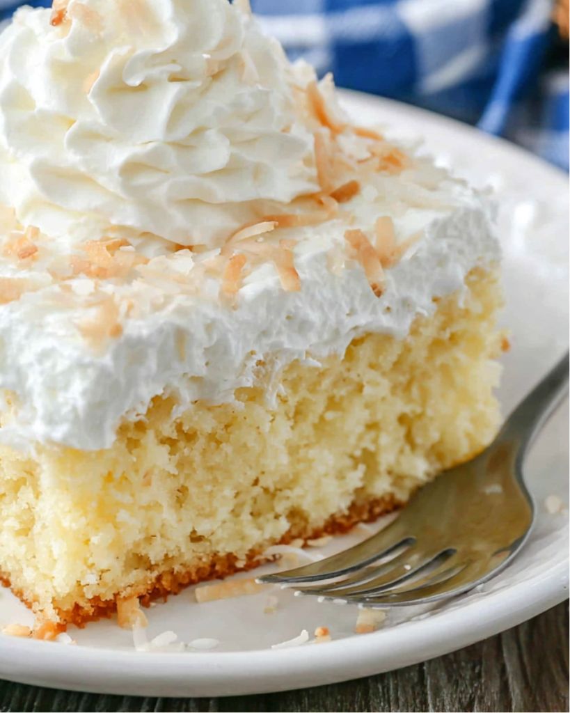 Coconut Cream Poke Cake 1 Design sans titre 2026 06 02T194235.059