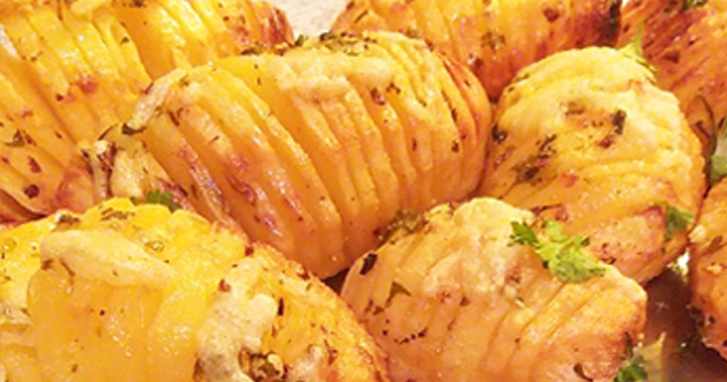 Cheesy Hasselback Potatoes 3 min