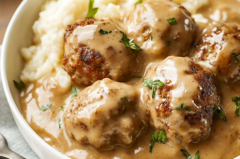 Meatballs and Gravy Recipe 3 Meatballs and Gravy Recipe
